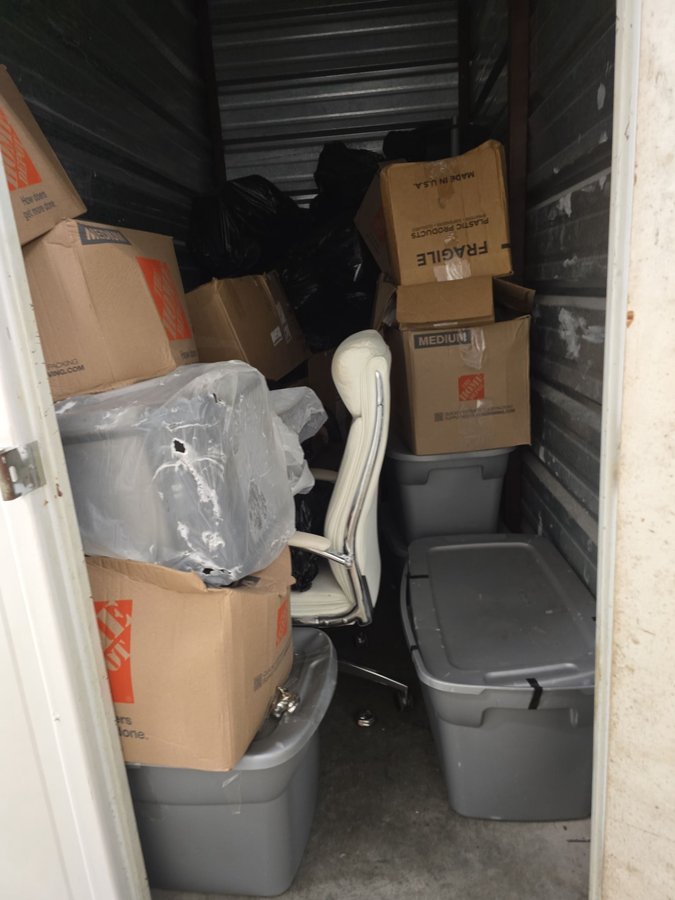 5 x 10 storage unit in Gretna, LA