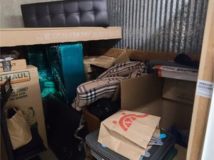 10 x 10 storage unit in Shoreline, WA