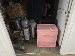 10 x 10 storage unit in Gretna, LA
