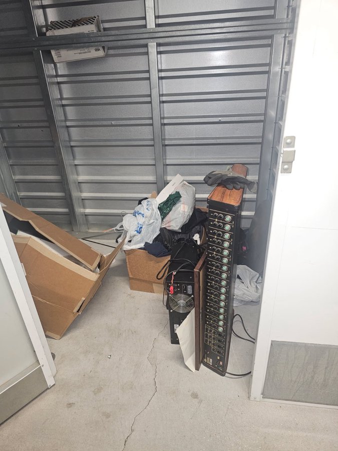 5 x 8 storage unit in El Cajon, CA