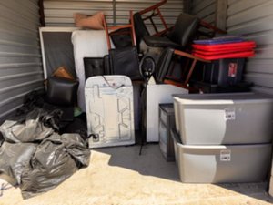 10 x 10 storage unit in Dallas, TX