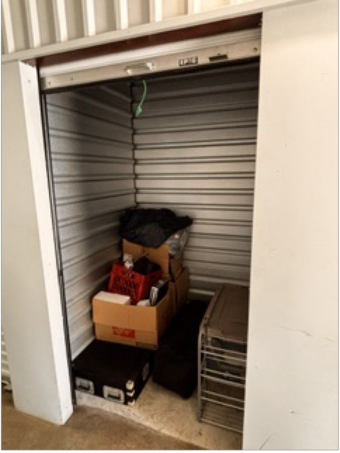 5 x 5 storage unit in Dallas, TX
