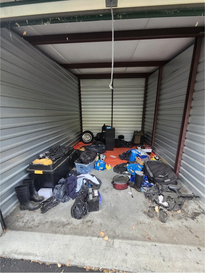 10 x 15 storage unit in Medford, OR
