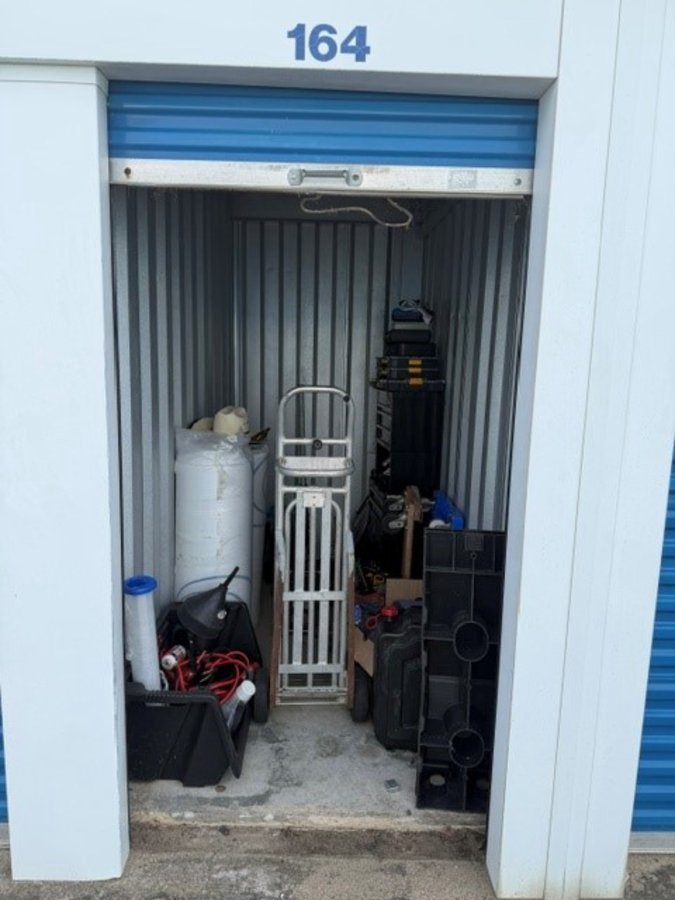 5 x 10 storage unit in Clayton, NC