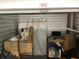 10 x 10 storage unit in Warren, MI