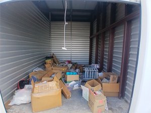 10 x 15 storage unit in Westlake, FL