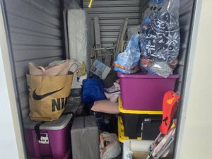 5 x 10 storage unit in Houston, TX