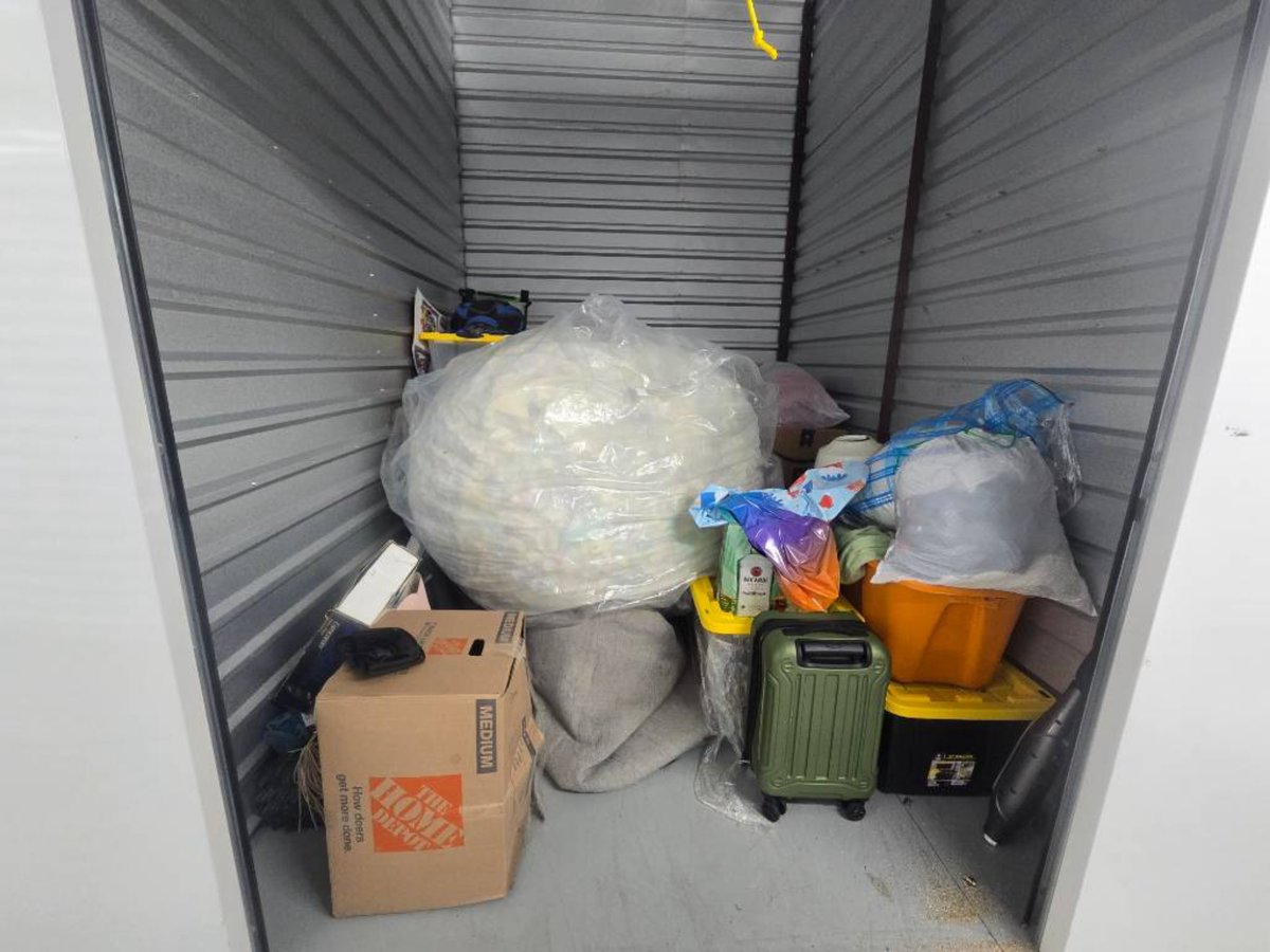 7 x 10 storage unit in Houston, TX