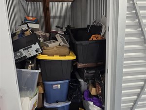 5 x 10 storage unit in Wallingford, CT