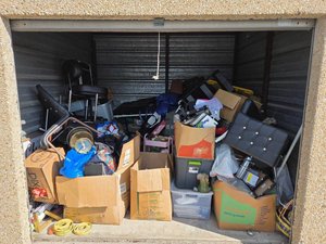 10 x 10 unit in San Antonio
