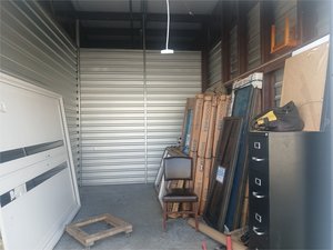 10 x 15 storage unit in Westlake, FL