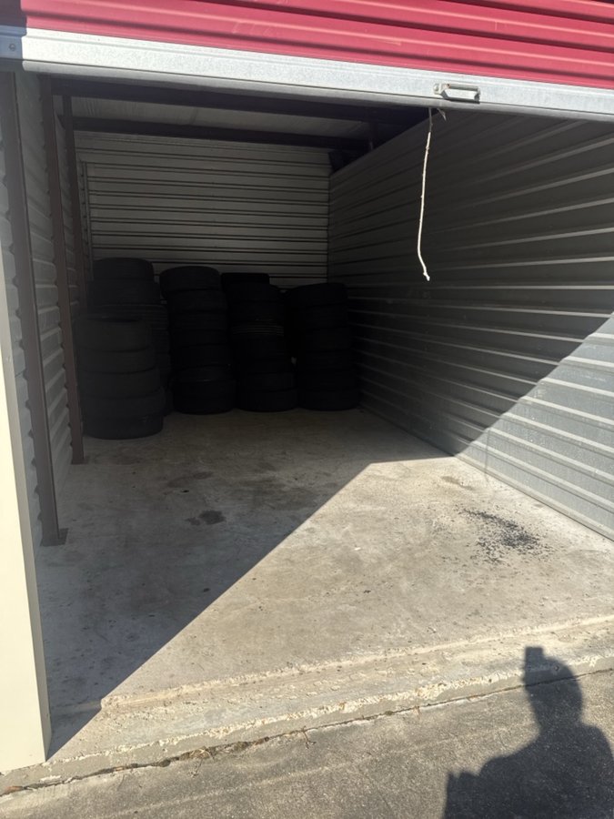 10 x 20 storage unit in Reserve, LA