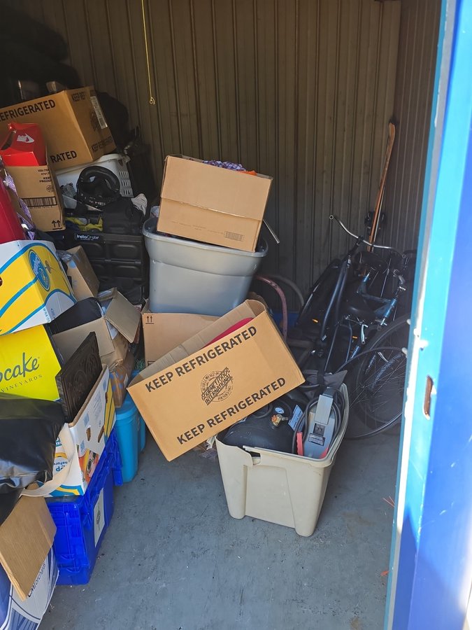 10 x 10 storage unit in Gretna, LA