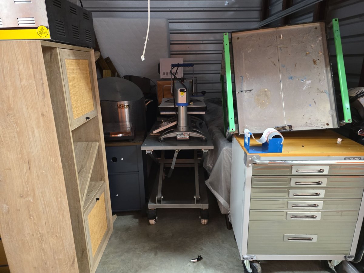 10 x 10 storage unit in New Orleans, LA