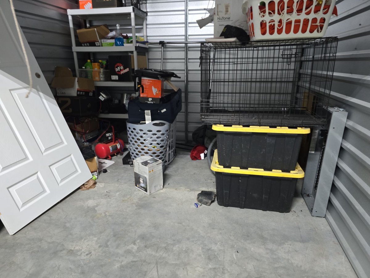 10 x 10 storage unit in Pearl River, LA