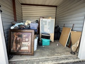 10 x 10 storage unit in Tyler, TX