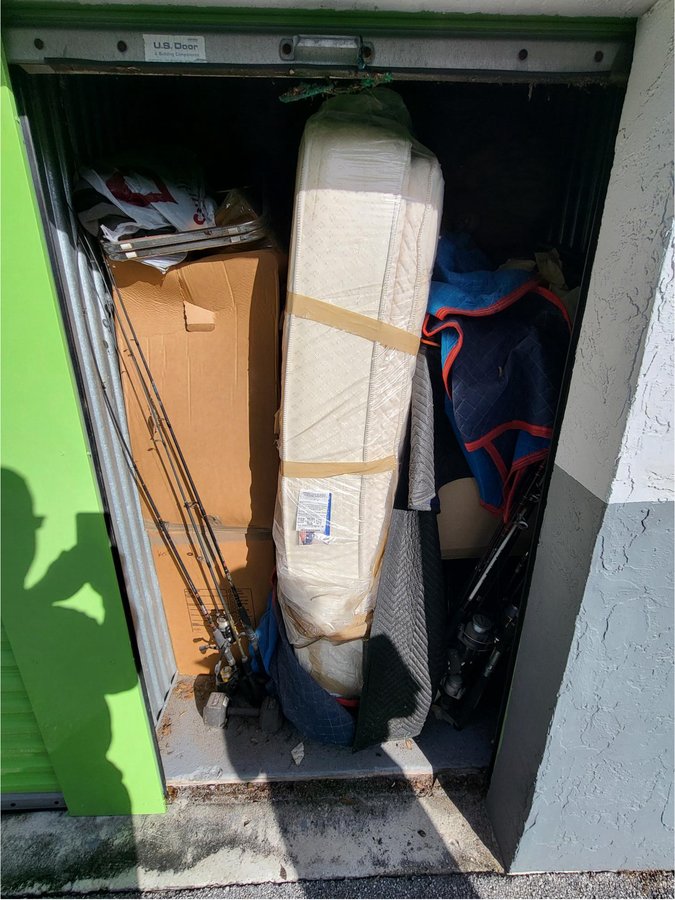 5 x 15 storage unit in West Palm Beach, FL