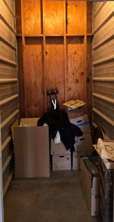 5 x 7 storage unit in Camarillo, CA