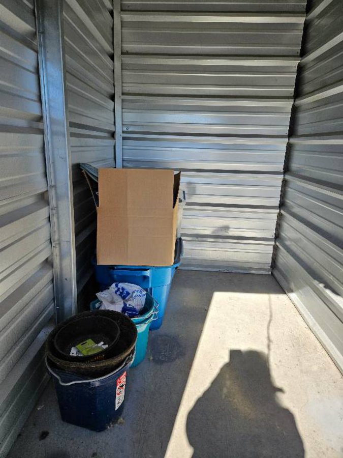 5 x 10 storage unit in Indianapolis, IN