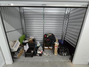 10 x 5 storage unit in Lancaster, CA