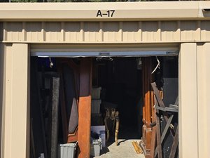 10 x 20 unit in Lithia Springs