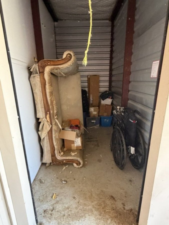 5 x 10 storage unit in Tyler, TX