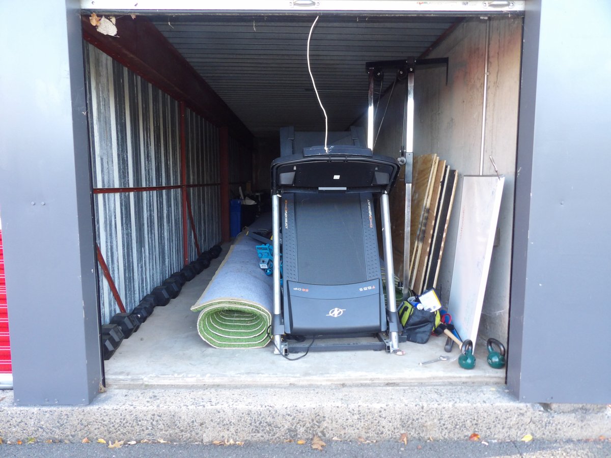 10 x 40 storage unit in E. Windsor, CT