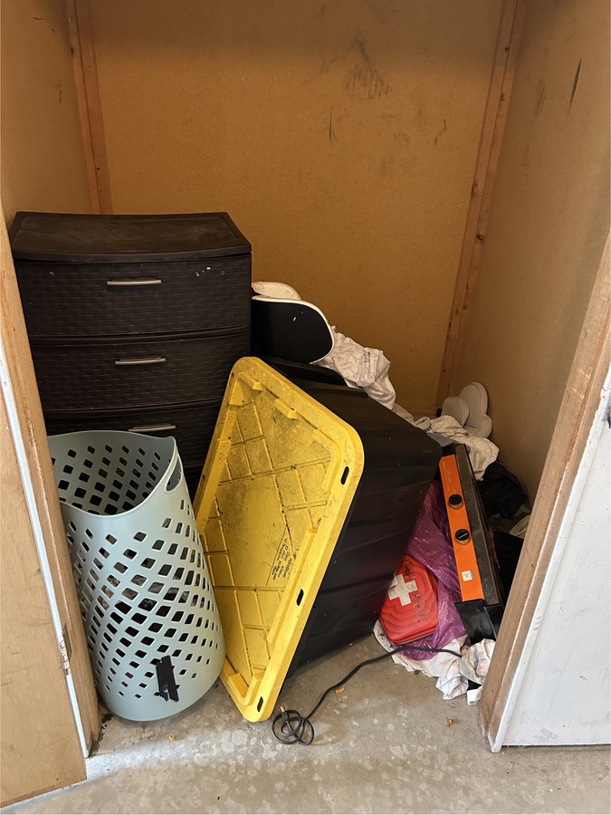 5 x 5 storage unit in Burlington, WA