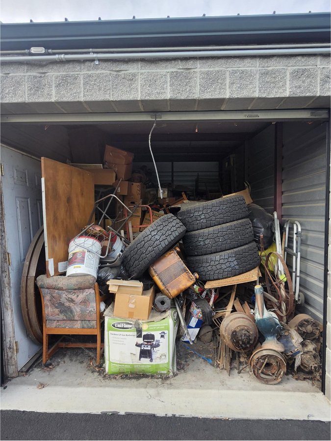 10 x 20 storage unit in Medford, OR