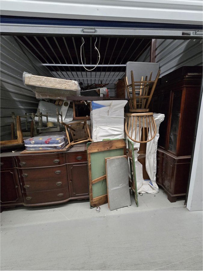 10 x 20 storage unit in New Hyde Park, NY