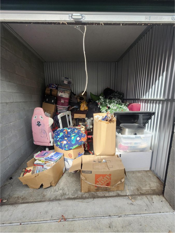 10 x 10 storage unit in Medford, OR