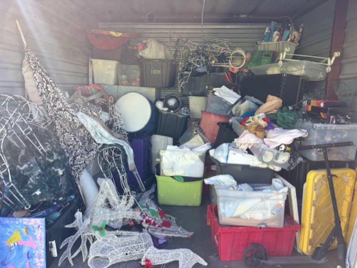 10 x 10 storage unit in Lakeland, FL