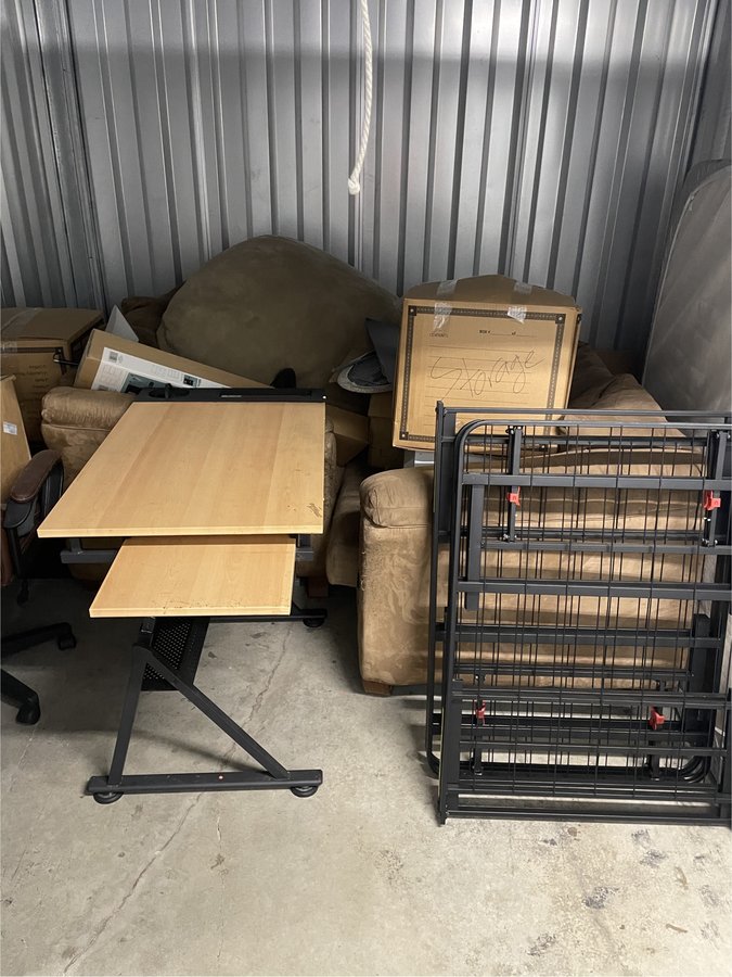 10 x 10 storage unit in Indianapolis, IN
