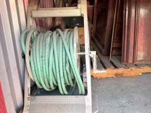 5 x 10 storage unit in Roseville, MI