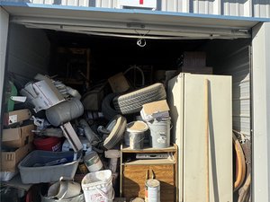 10 x 20 storage unit in Victorville, CA