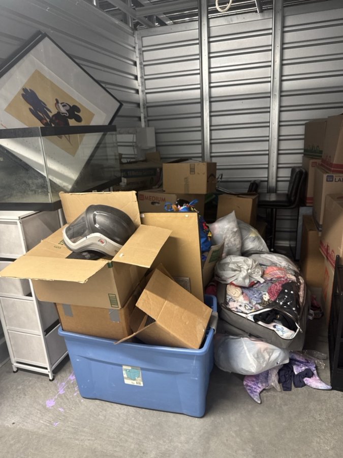 10 x 10 storage unit in Lakewood, CO