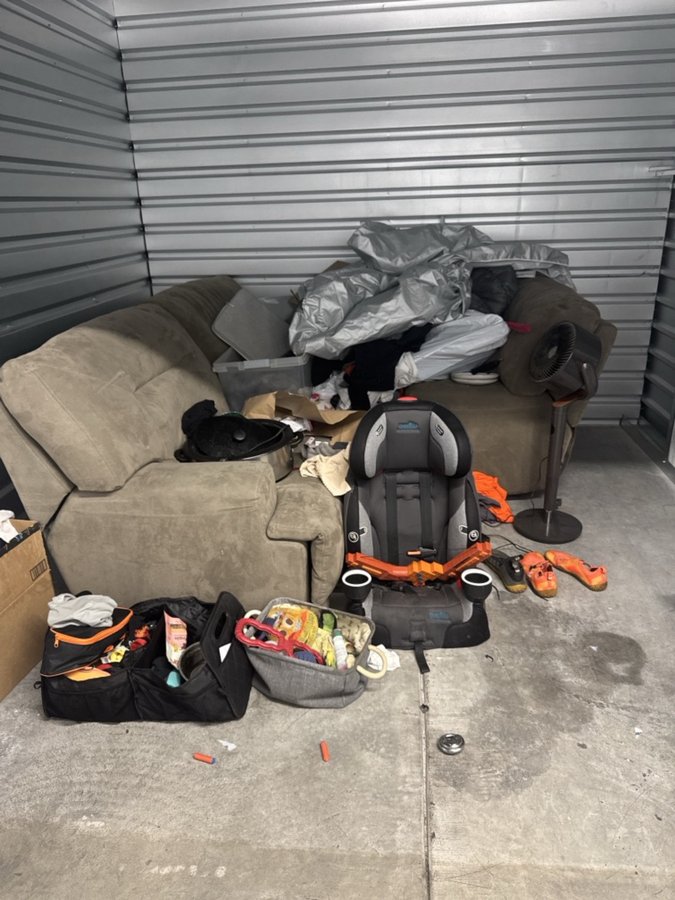 10 x 10 storage unit in Lakewood, CO