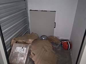 5 x 5 storage unit in Daly City, CA