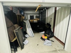 10 x 20 storage unit in Lowell, MA