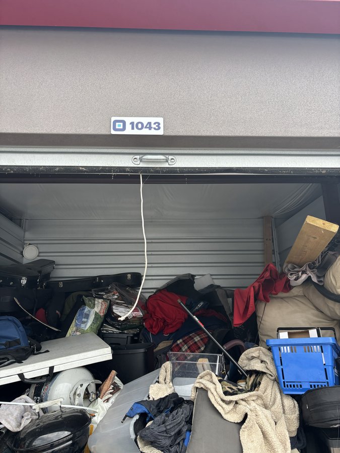 10 x 10 storage unit in Indianapolis, IN