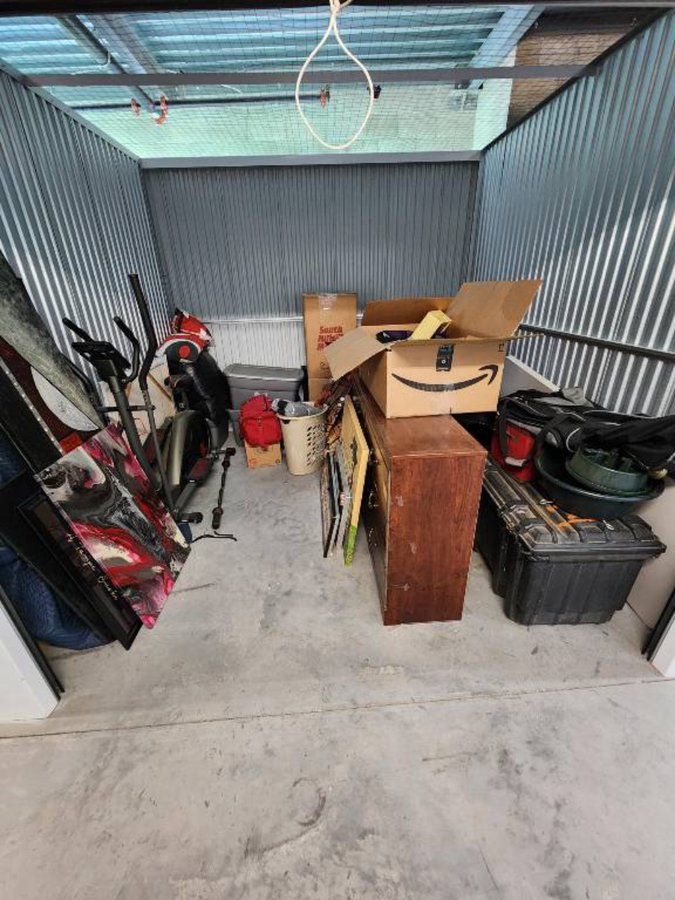 20 x 10 storage unit in Tampa, FL