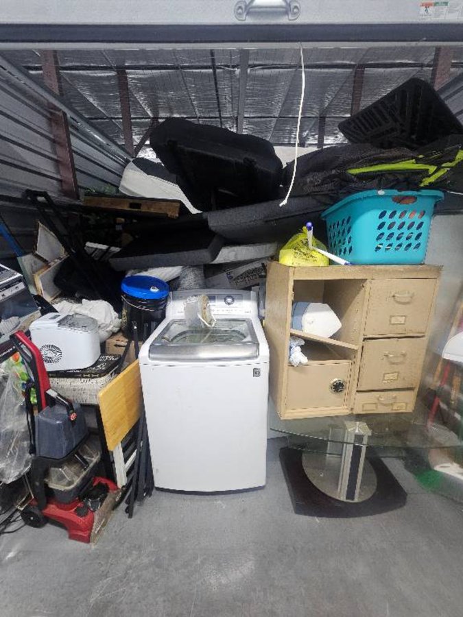 10 x 15 storage unit in Ellenwood, GA