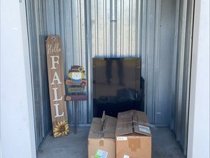 5 x 5 storage unit in Greenfield, IN