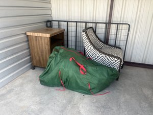 10 x 10 unit in York