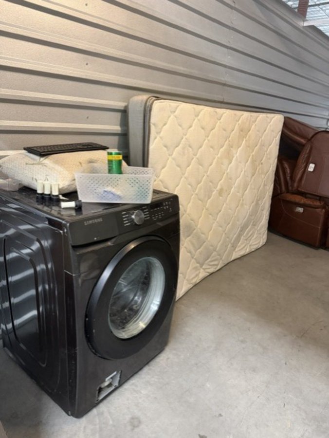 10 x 20 storage unit in Lithia Springs, GA