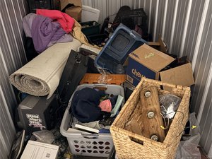 5 x 10 storage unit in Rock Island, IL