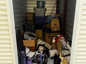 5 x 10 storage unit in Houston, TX