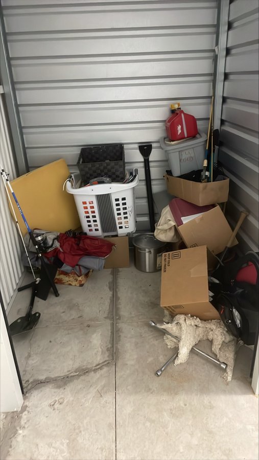 5 x 5 storage unit in Greenfield, IN