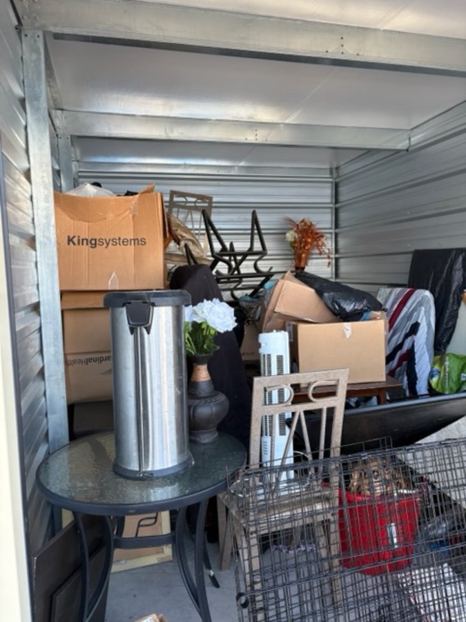 10 x 15 storage unit in Middletown, NY