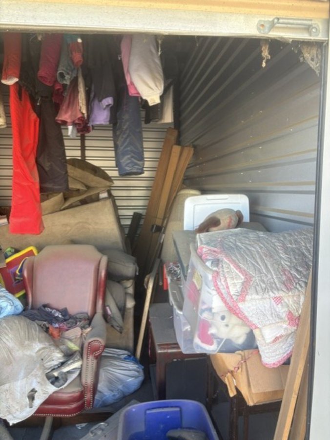 10 x 15 storage unit in Aurora, CO